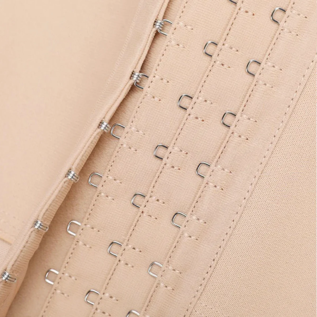 SculptCurve™ High-Waist Shaping Shorts